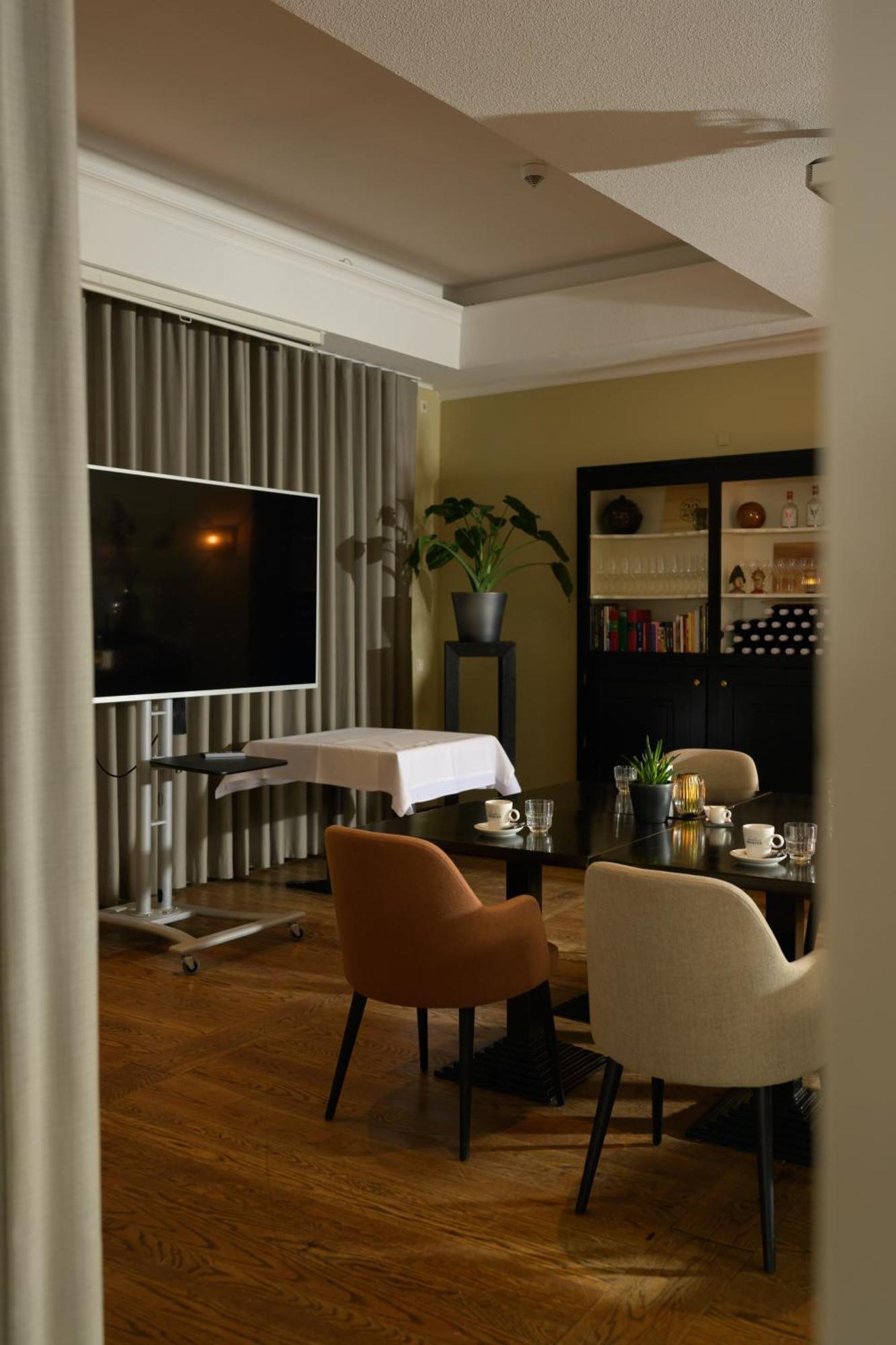 Hotel Munten Weert Exterior photo